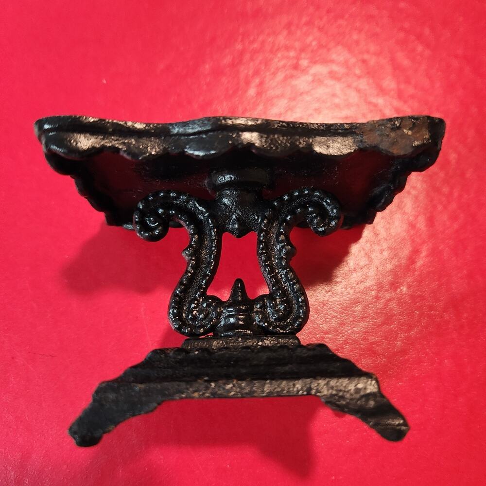 Vintage Black Cast Iron Doll Furniture Dollhouse Pedestal Table